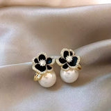 Vintage Flower Earrings: Timeless Fashion