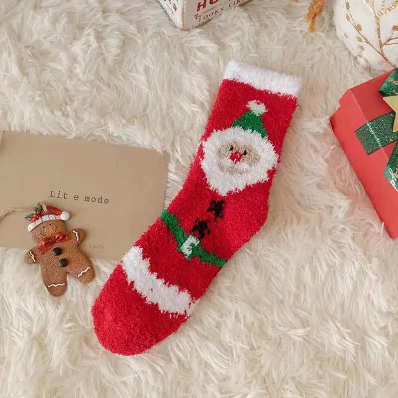 7 Pairs Women’s Christmas Slipper Socks Set