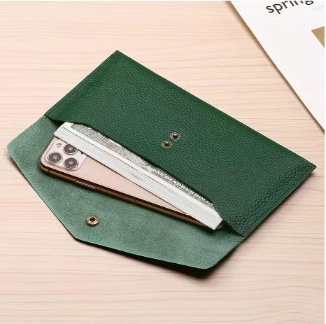 Leather: Elegant Envelope Cash Organizer