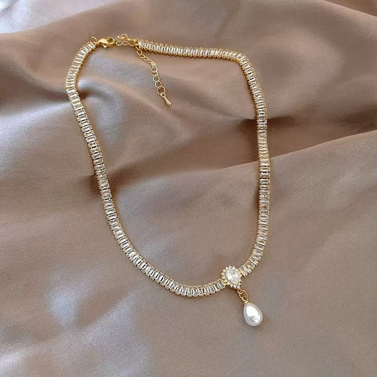 Teardrop Glass Necklace