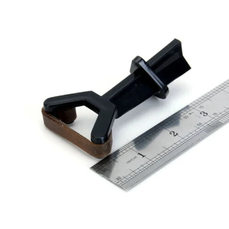 Billiard Cue Tip Clamp