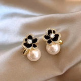Vintage Flower Earrings: Timeless Fashion