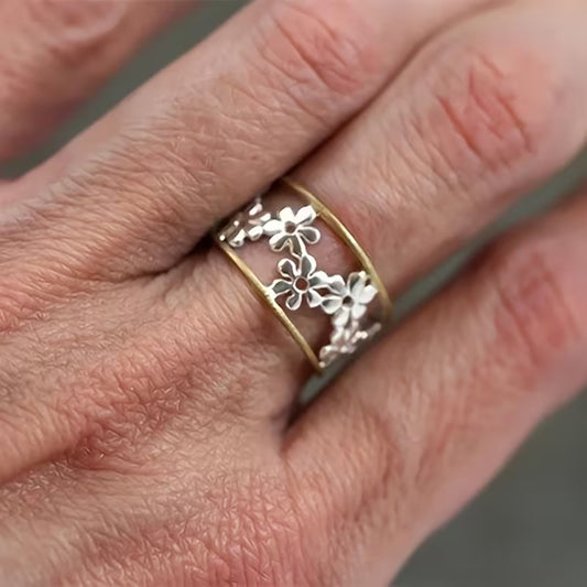 Daisy Flower Adjustable Ring